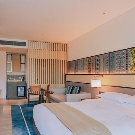 Hyatt Regency Sanya Tianli Bay Hotel Exterior photo