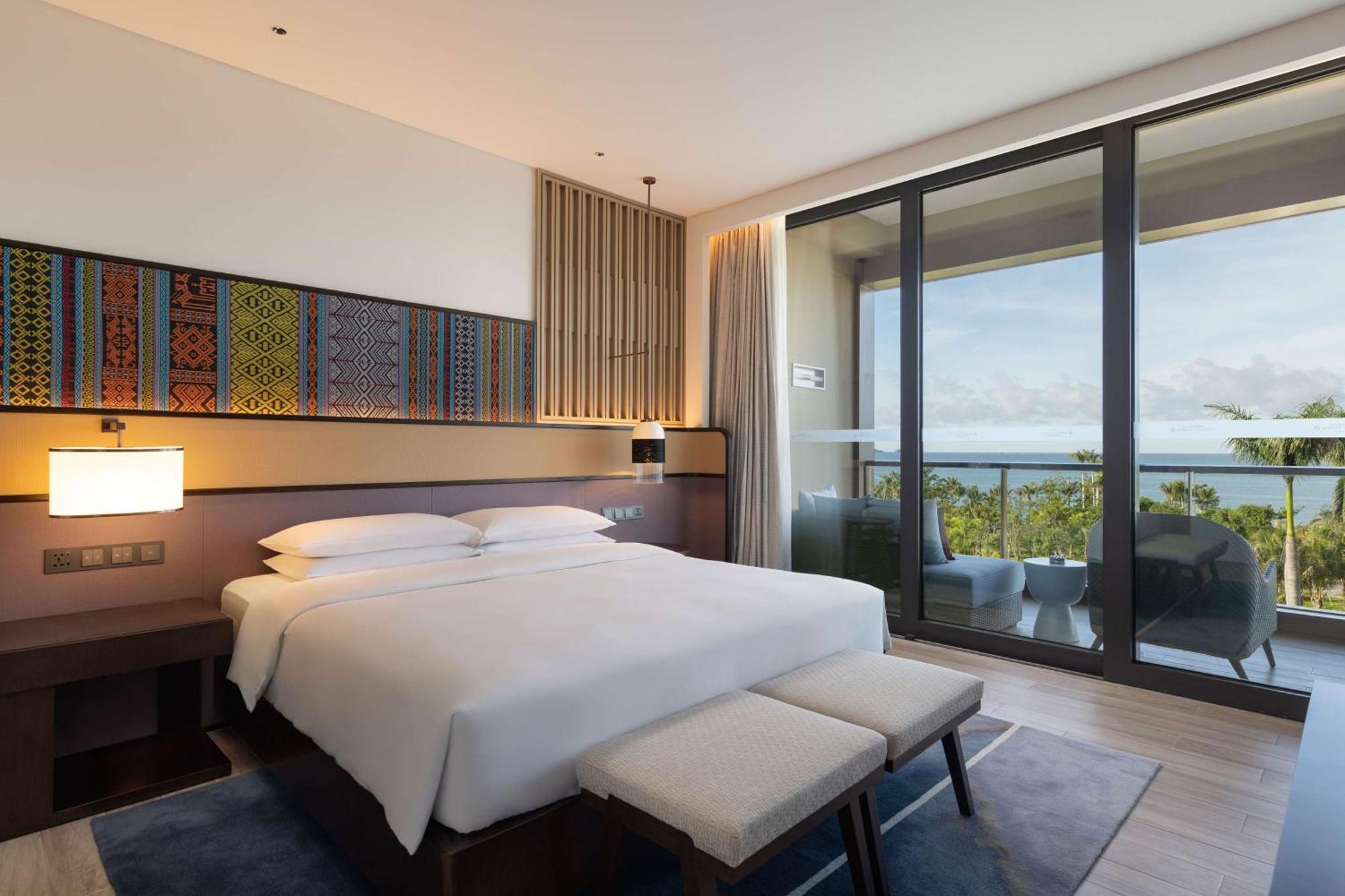 Hyatt Regency Sanya Tianli Bay Hotel Exterior photo